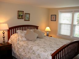 Queen Bedroom