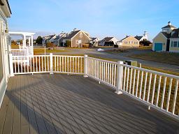 Front Deck<br>(Furniture stored for winter)