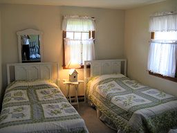Front Twin Bedroom