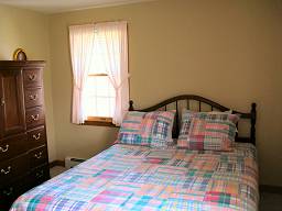 Downstairs Queen Bedroom 
