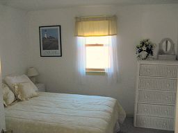 Downstairs Queen Bedroom 
