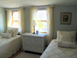Upstairs Twin Bedroom 