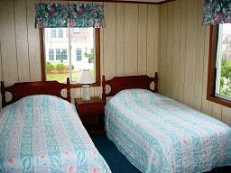 Twin Bedroom #1