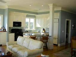 Kitchen & Living Room 