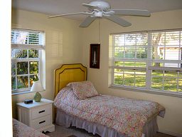 Twin Bedroom 